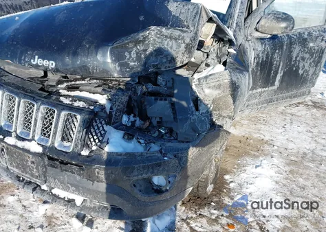 2013 Jeep Compass Latitude z USA, uszkodzony, nr VIN 1C4NJDEBXDD280416